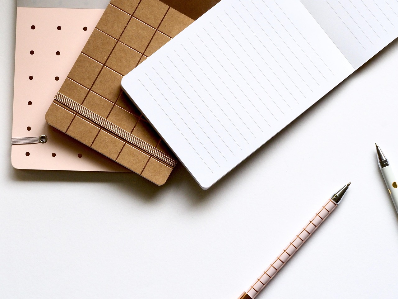 Paper, business, document — How To Refer To A Book In An Essay Mla